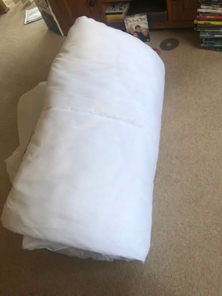 Photo of free Double Duvet 13.5 Tog (North Bretton PE3) #1