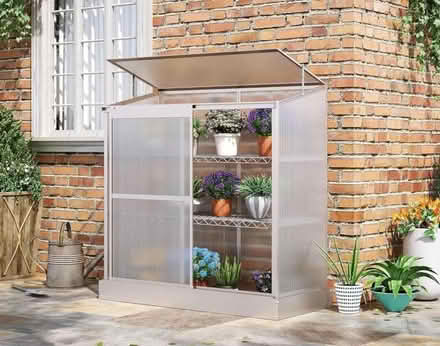 Photo of free Small garden greenhouse (Kidlington) #3