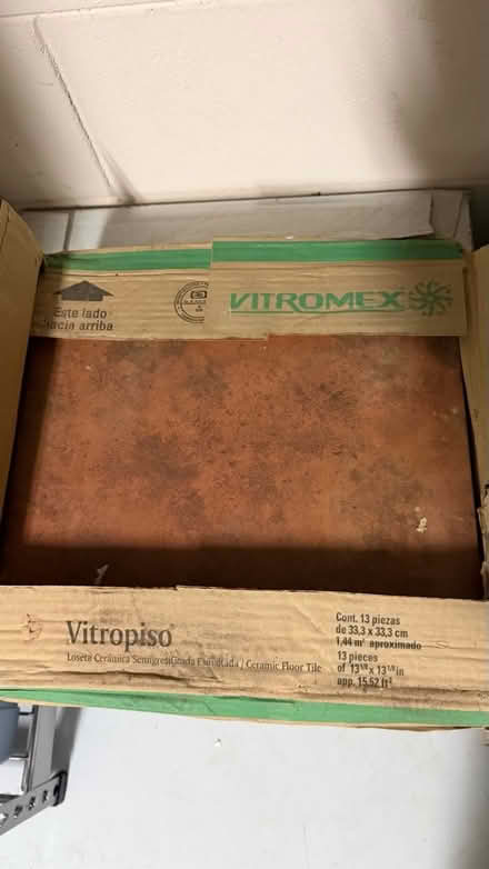 Photo of free Ceramic tile (32832) #1