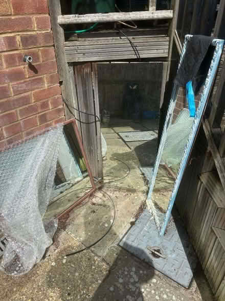 Photo of free 3 old mirrors (Marlow SL7) #1