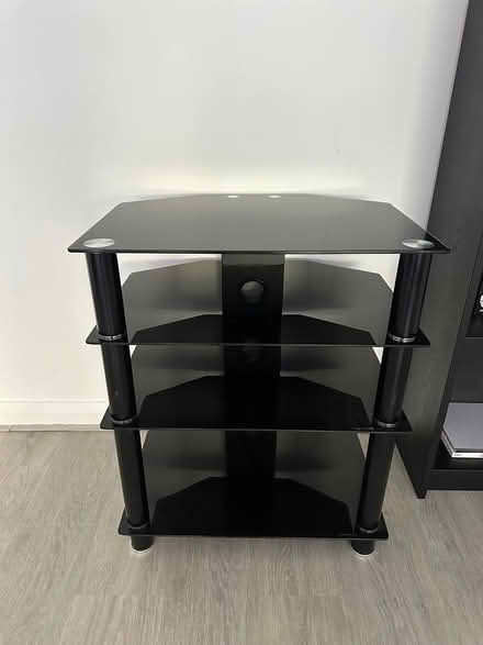 Photo of free Stereo stand (SO18) #1