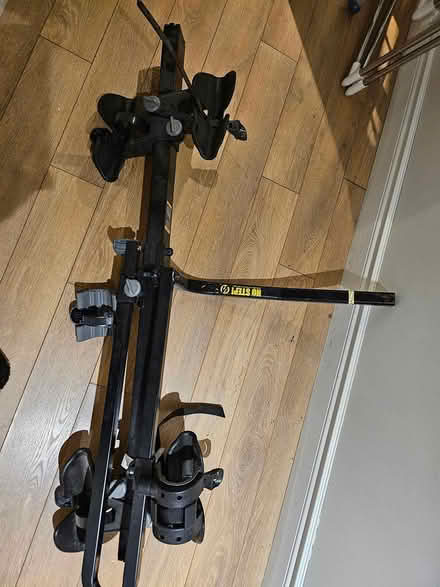 Photo of free bike rack for car (Prince Edward and Dundas) #1