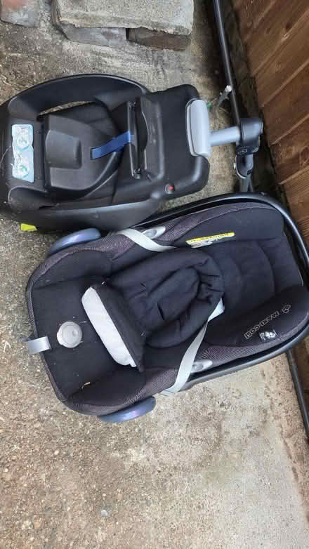 Photo of free Maxicosi isofix car seat (Barnehurst DA7) #1