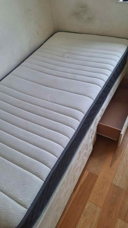 Photo of free Single bed and mattress (HA3 Harrow) #3