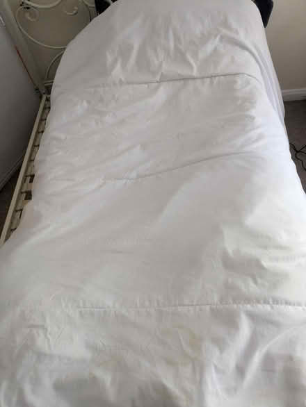 Photo of free Duvet (double size) (Ealing common (W5)) #1