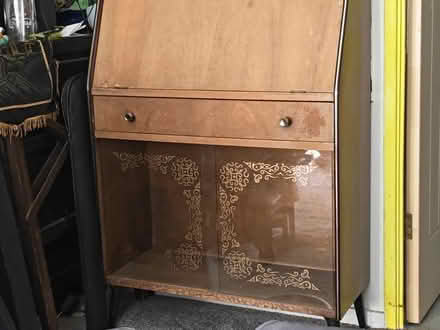 Photo of free Writing desk (BD3 Otley Road Bradford) #1