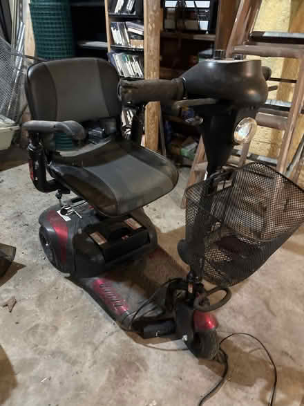 Photo of free motorized medical scooter (Cresco/Paradise Valley) #1