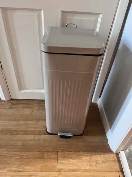 Photo of free Tall beige metal kitchen pedal bin (Hillmorton CV22) #1