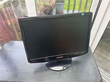 Photo of free Samsung Syncmaster 2032BW 20" Monitor (Marlow SL7) #2