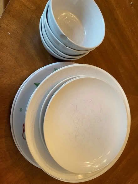Photo of free Plates and bowls (Burns Park) #1
