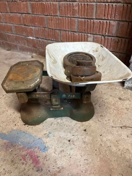 Photo of free Vintage cast iron weighing scales with various weights. (Brough HU15) #1