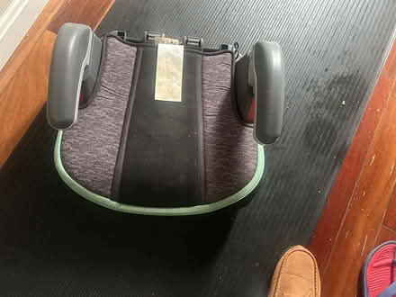 Photo of free child booster seat (Exit 5 Nashua) #1