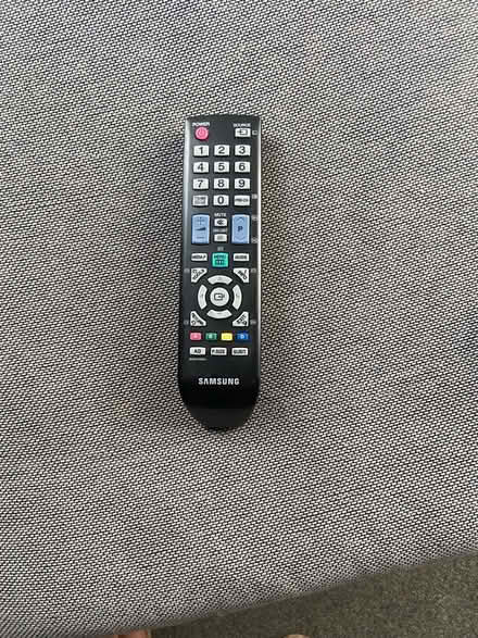 Photo of free Samsung Remote (Ware SG12) #1
