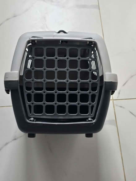 Photo of free Pet carrier (Pinkneys Green SL6) #1