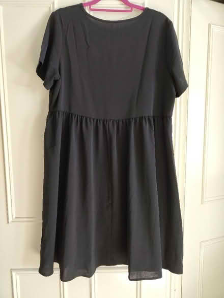 Photo of free Black dress (Wandsworth Common SW12) #2