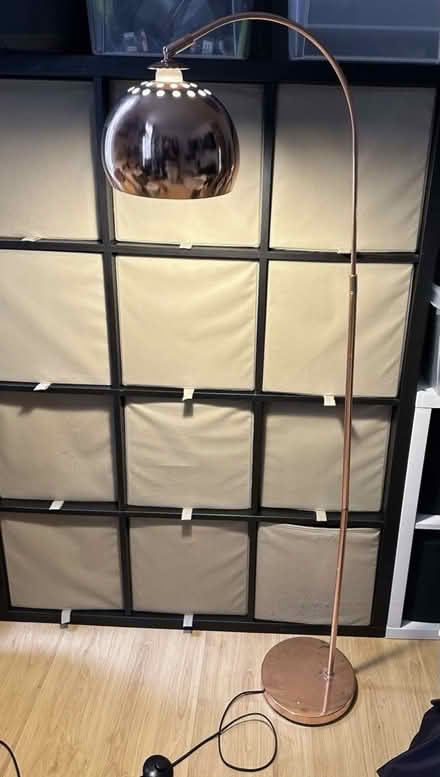 Photo of free curva Floor Lamp copper colour (W3 6HA) #4