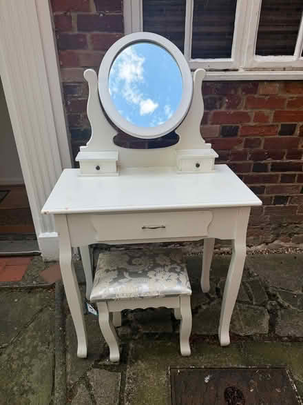 Photo of free Dressing table and small tables (Baldock) #4