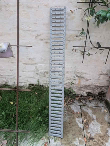 Photo of free Steel drain cover (Bethnal Green E2) #1