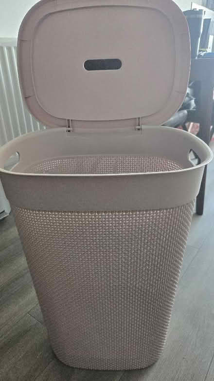 Photo of free Laundry basket (West Wickham BR4) #2