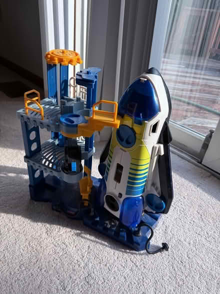Photo of free Fisher-Price Spave Shuttle & Gantry (Hopewell Junction) #2