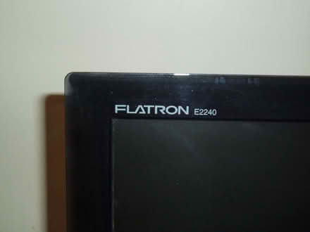 Photo of free "Dead" LG Flatron E2240 22" LED/LCD Monitor (Yateley GU46) #2