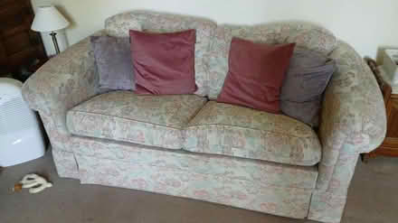 Photo of free 2 x settees (Allestree DE22 2) #1