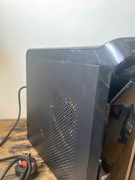 Photo of free Computer & monitor (Bromsgrove B61) #4