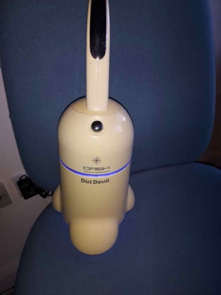 Photo of free Small vacuum cleaner (Kilmacanogue, North Co Wicklow) #4