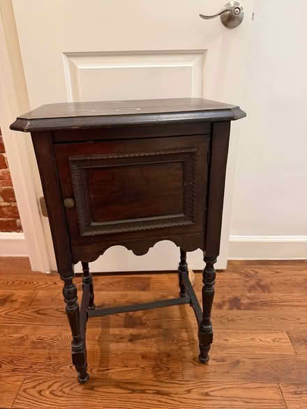 Photo of free Antique side table (Park View/Columbia Heights) #1