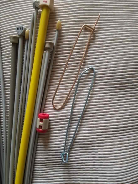 Photo of free Knitting needles and wool (East Kilbride G74) #4