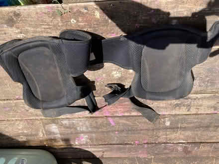 Photo of free Gardening knee pads (Shelton Lock DE73) #2