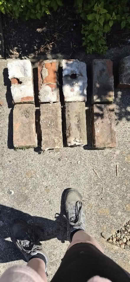 Photo of free 35 x Red Bricks (Morecambe LA4) #1
