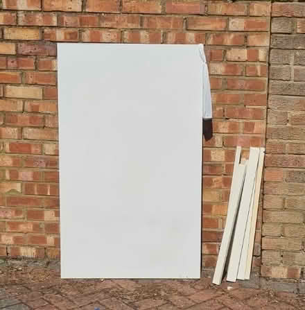 Photo of free Dining table white (Leytonstone E11) #1