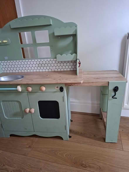 Photo of free Small unit (DE73) #3