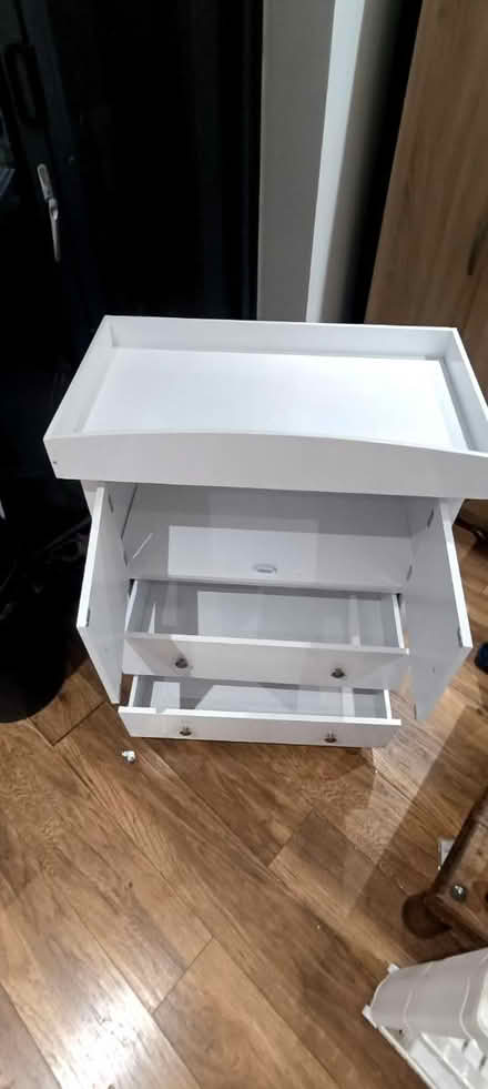 Photo of free White wooden cabinet (Worple road TW7) #2