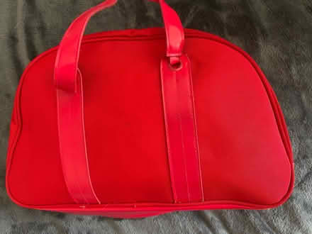 Photo of free Beauty products bag (TW2) #3