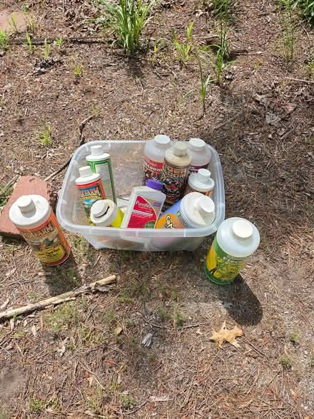 Photo of free curb alert (401 longley rd groton MA) #2