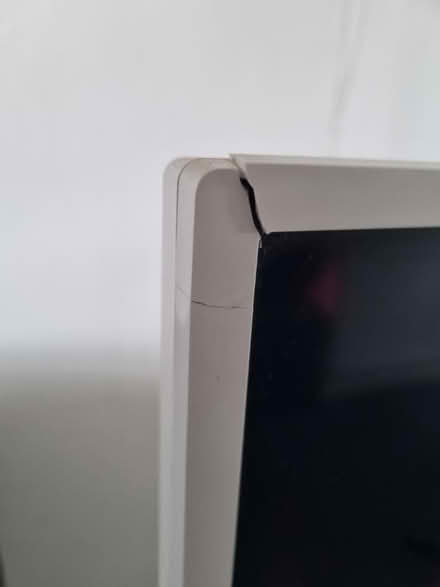 Photo of free 32 in Philips not smart (heanor DE75 7BZ) #3
