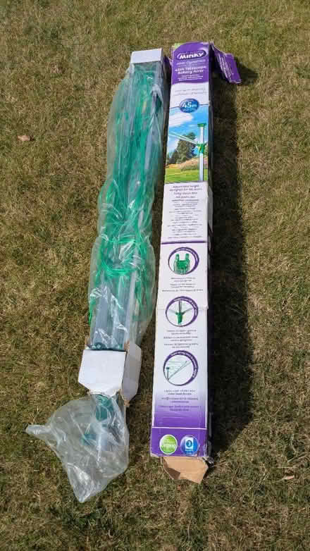 Photo of free rotary airer (missing lower pole) (Hitchin SG4) #1
