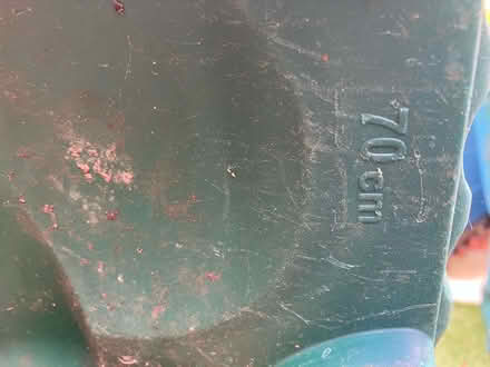 Photo of free Large plastic garden pots (Waterways OX2) #4