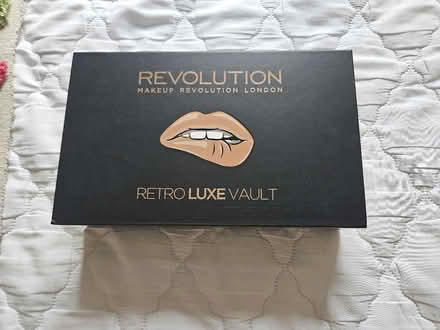 Photo of free Revolution Makeup Lip Kit (Harefield UB9) #2