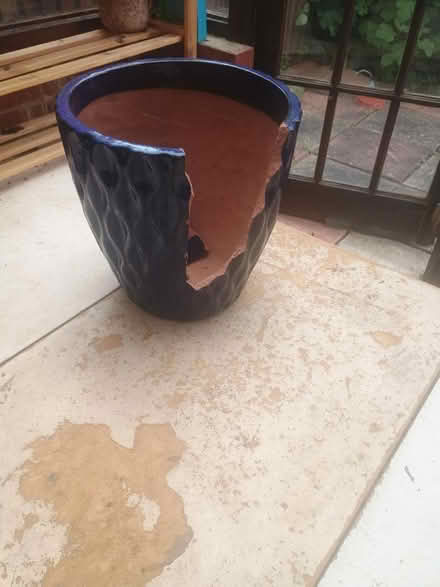 Photo of free Broken plant pot approx 40cm (SE12) #1