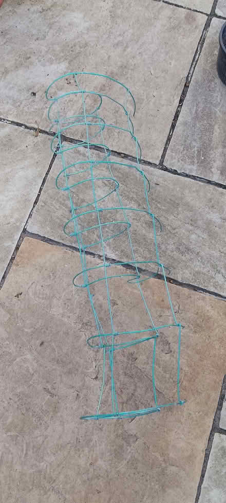 Photo of free green coated metal fencing (Frome BA11) #1