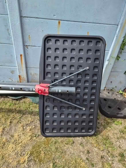 Photo of free Basketball hoop (LU5) #4