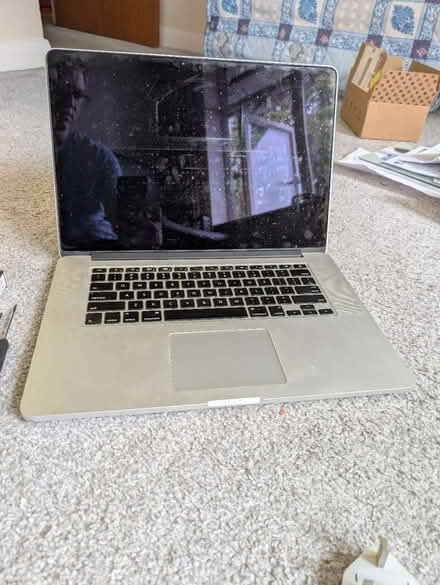 Photo of free MacBook Retina Pro 2015 with SSD (Hatfield AL9) #1