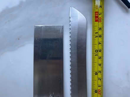 Photo of free Two sharp knives (bread / meat) (E5 0QX) #4