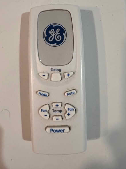 Photo of free aircon unit for window (Coolidge Corner, Brookline) #2