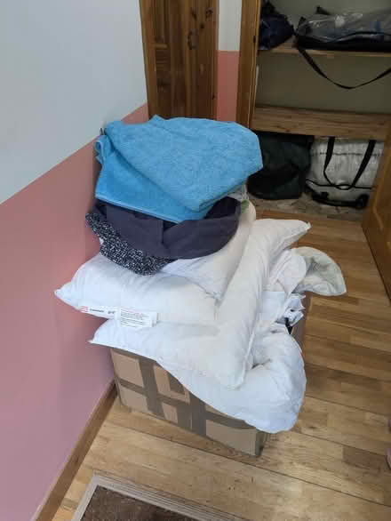 Photo of free Mixed bedding, duvets and pillows (Dunkeld, PH8) #1