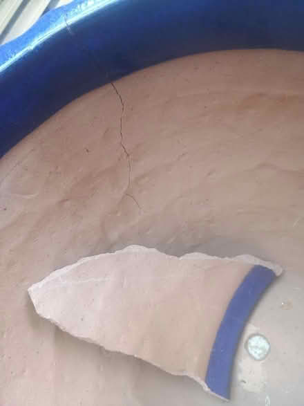 Photo of free Broken plant pot approx 40cm (SE12) #3