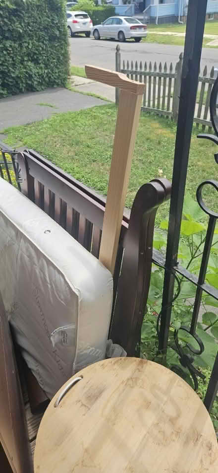 Photo of free Davinci Kalani 4-in-1 Crib (06051) #3